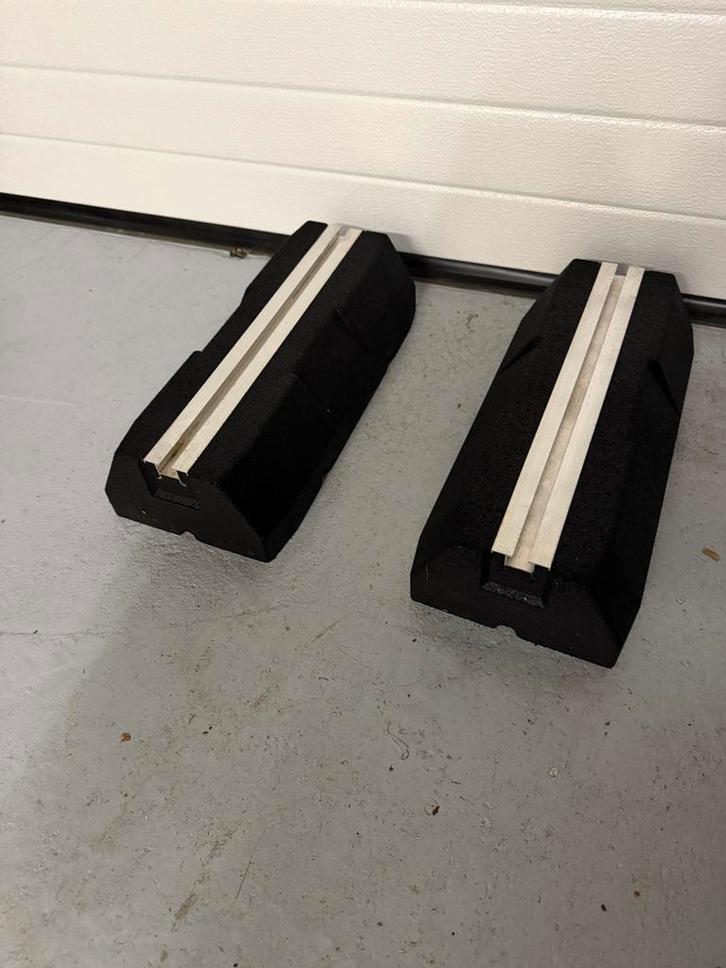 Rubber Voeten voor Airco 40cm, Doe-het-zelf en Verbouw, Compressors, Zo goed als nieuw, Ophalen of Verzenden