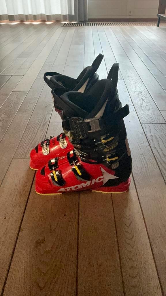 Atomic Redster Pro 130 Skischoenen maat 41/ 41,5, Sport en Fitness, Skiën en Langlaufen, Zo goed als nieuw, Schoenen, Skiën, Atomic