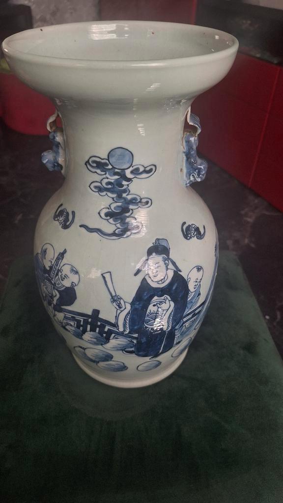 Chinese porseleinen Antieke vaas. Met 3 kleine erbij., Antiek en Kunst, Antiek | Vazen, Ophalen