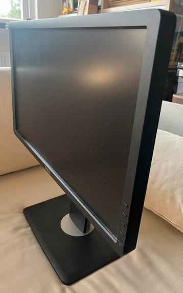 DELL MONITOR PC - zeer mooi - diagonaal 22inch/55cm  beschikbaar voor biedingen