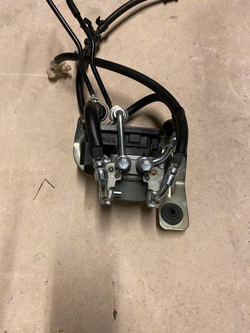 Suzuki gsxr 1000 l7/M3 abs module