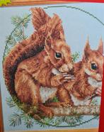 2 rode eekhoorns borduurpatroon, Hobby en Vrije tijd, Borduren en Borduurmachines, Nieuw, Handborduren, Patroon, Ophalen