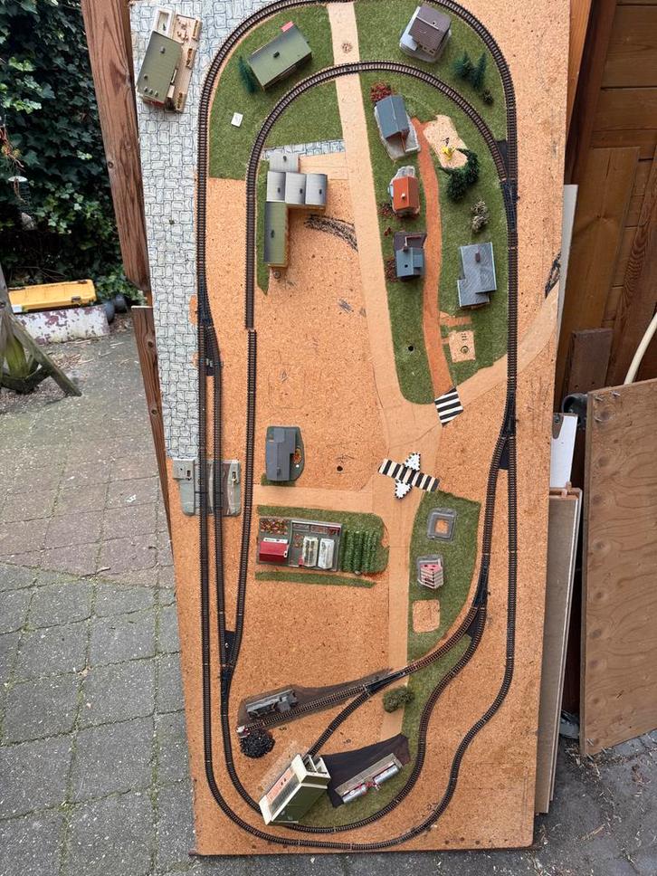 N Spoor Rails op Plaat - Modelspoorbaan 165x72 cm, Hobby en Vrije tijd, Modeltreinen | H0, Gebruikt, Rails, Gelijkstroom of Wisselstroom