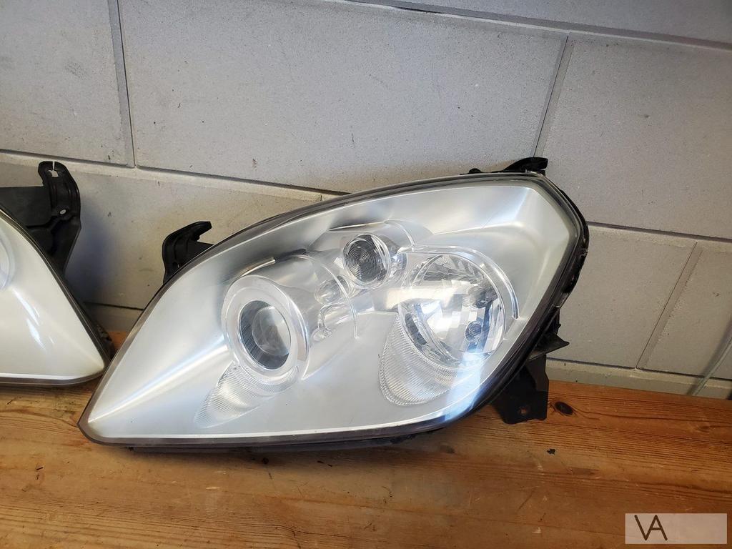 Opel Tigra B twintop koplamp links zilver €100 geen ribbels, Ophalen of Verzenden, Gebruikt, Opel