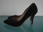 GRATIS VERZENDEN | Geweldige zwarte hakken 40, Verzenden, Zwart, Zo goed als nieuw, Schoenen met hoge hakken