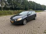 Volvo V60 1.6 T3 Kinetic Airco Cruise NAVI, Voorwielaandrijving, 4 cilinders, 150 pk, Origineel Nederlands