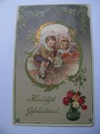 Antieke Kaart - Kinderen met Bloemen op Muur / Rozen, Verzenden, Voor 1920, Gelopen, Feest(dag)
