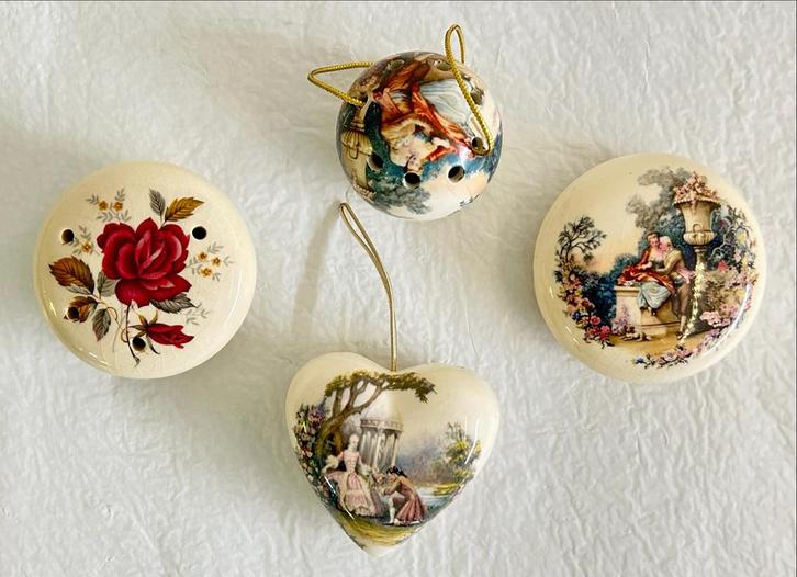 Vintage Pommander  Geurbollen, Antiek en Kunst, Curiosa en Brocante, Ophalen of Verzenden