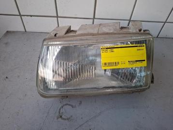 Koplamp links van een Volkswagen Polo beschikbaar voor biedingen