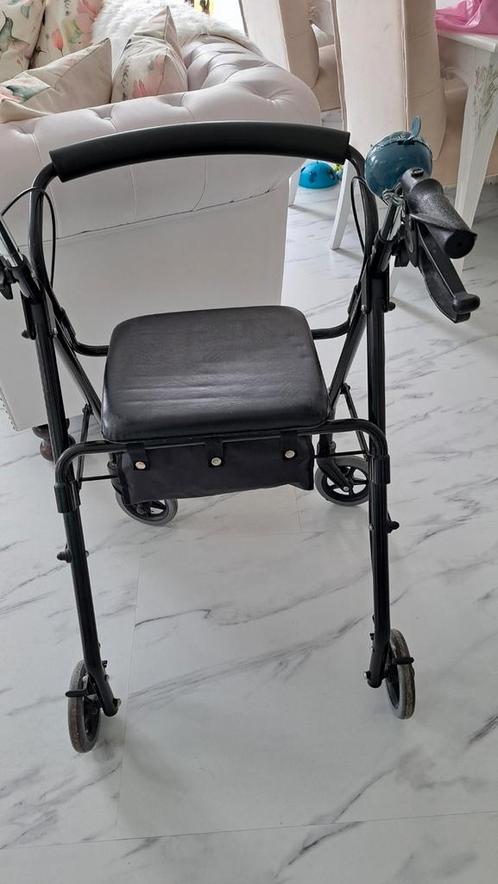 Nette licht gewicht rollator, Diversen, Rollators, Zo goed als nieuw, Ophalen