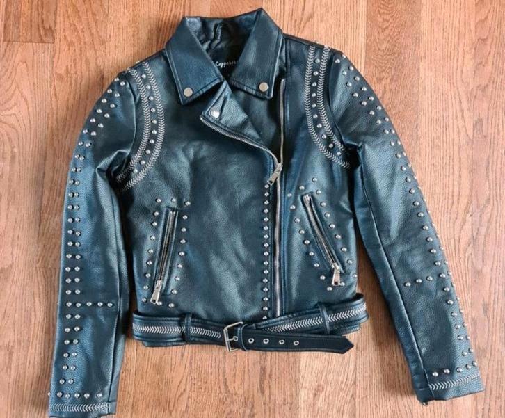 Coppesose Leren Jasje met Studs - Maat S (z.g.a.n.), Kleding | Dames, Jasjes, Kostuums en Pakken, Zo goed als nieuw, Maat 38/40 (M)