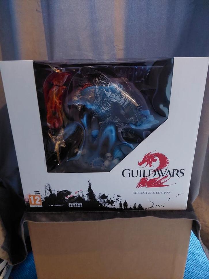 Guild Wars 2: Collector's Edition, PC, Spelcomputers en Games, Games | Pc, Zo goed als nieuw, Overige genres, 1 speler, Vanaf 12 jaar