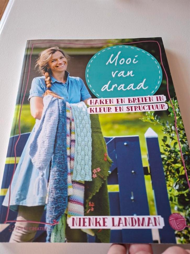 Nienke Landman - Mooi van draad, Boeken, Hobby en Vrije tijd, Zo goed als nieuw, Breien en Haken, Ophalen of Verzenden