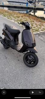 OPKNAP SCOOTER GEZOCHT, Fietsen en Brommers, Scooters | Piaggio, Ophalen, Zo goed als nieuw, Benzine, Overige modellen