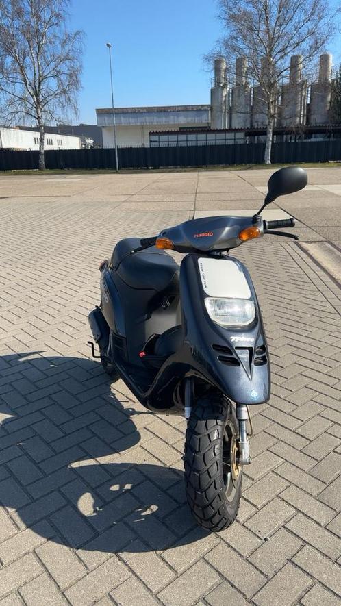Piaggio typhoon 50cc, Fietsen en Brommers, Scooters | Piaggio, Zo goed als nieuw, Overige modellen, Ophalen