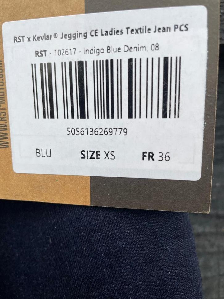 Motorjeans RST X KEVLAR dames jeansmaat 28 slim fit, Motoren, Kleding | Motorkleding, Broek | textiel, Dames, Nieuw met kaartje