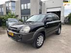Hyundai Tucson 2.0i 4WD Navi Cruise Control Nap Apk, Auto's, Stof, Gebruikt, 4 cilinders, Zwart