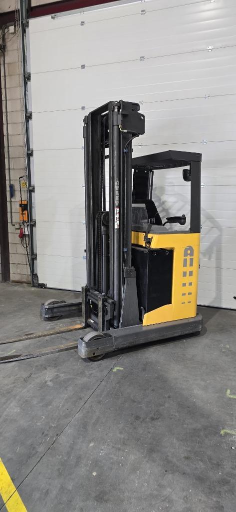Zeer nette Atlet reachtruck, Zakelijke goederen, Machines en Bouw | Heftrucks en Intern transport, Reachtruck, Elektrisch, 1000 tot 2000 kg