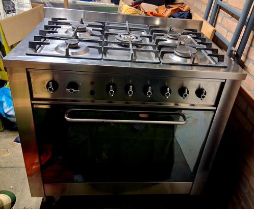 SuperMooi indesit 5 pits(wokbrander) fornuis met oven 90 cm, Witgoed en Apparatuur, Fornuizen, Zo goed als nieuw, Vrijstaand, Gas