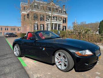 BMW Z4 3.0 I Roadster 2004 Zwart beschikbaar voor biedingen