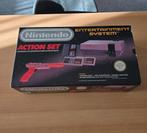 Nintendo Action Set NES, Ophalen, Zo goed als nieuw, Met 2 controllers, Met games