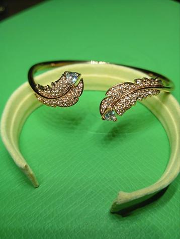 Swarovski Armband - Elegant en Tijdloos beschikbaar voor biedingen