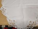 tafelkleed ovaal met kant, Ophalen of Verzenden, 'T Olde Gre-j, Info@toldegrej.nl, Endepoelstraat 20f Didam