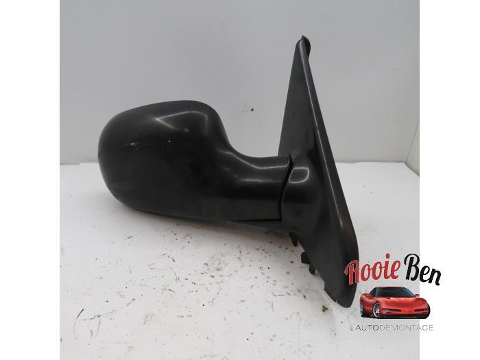 Buitenspiegel rechts van een Chrysler Voyager, Auto-onderdelen, Spiegels, Gebruikt, -, Ophalen of Verzenden, -