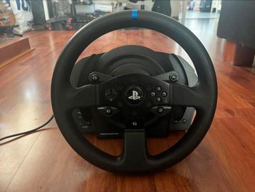Thrustmaster T300 + T3PM pedalen en bij behorende kabels beschikbaar voor biedingen