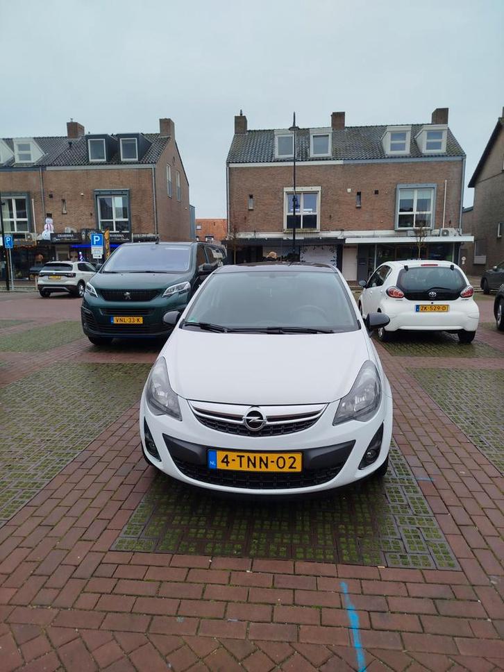 Opel Corsa 1.4 16V 3D 2014 Wit, Auto's, Opel, Particulier, Corsa, Benzine, C, Hatchback, Handgeschakeld, Origineel Nederlands