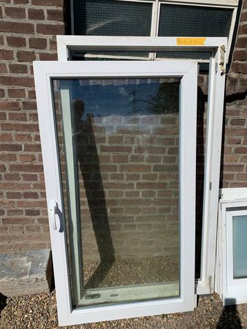 Kunststof Raamkozijn met HR++ Glas - Draai/Kiep beschikbaar voor biedingen