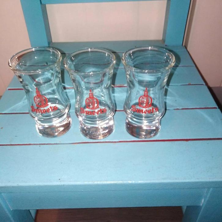 Smeets jenever glaasjes 3 stuks, Verzamelen, Glas en Borrelglaasjes, Zo goed als nieuw, Borrel- of Shotglas, Ophalen