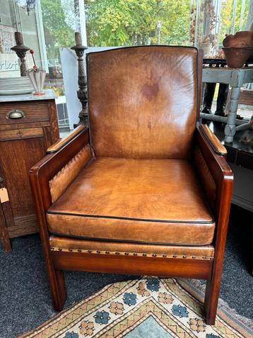 Schapen leder fauteuil carlotte antiek en brocante beschikbaar voor biedingen