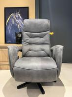 Grijs relaxfauteuil met sta-op functie, Ophalen, Sommelsdijkse haven 19, Info@vissermeubelen.nl, Visser Meubelen