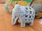 Olifant met baby in speksteen, India, Verzamelen, Beelden en Beeldjes, Ophalen of Verzenden, Zo goed als nieuw, Dier