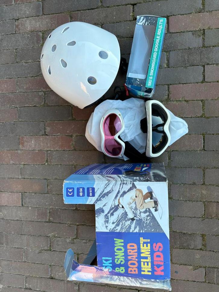 Skihelm + 2 Skibrillen voor Kinderen, Sport en Fitness, Skiën en Langlaufen, Gebruikt, Overige typen, Skiën, Overige merken, Ophalen