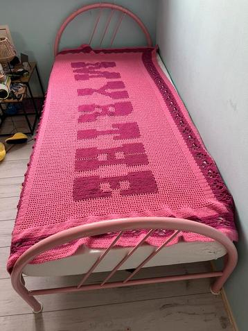 1 pers bed beschikbaar voor biedingen