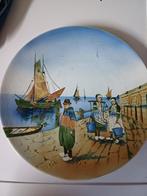 Decoratief Bord met Vissersvrouwen en Zeilboot, Ophalen of Verzenden