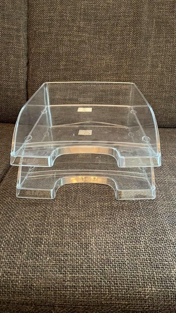 2x Leitz brievenbakjes transparant - zgan!, Diversen, Bureau-accessoires, Zo goed als nieuw, Ophalen of Verzenden