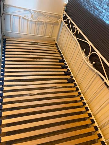 Eenpersoons bed - Gebruikt beschikbaar voor biedingen