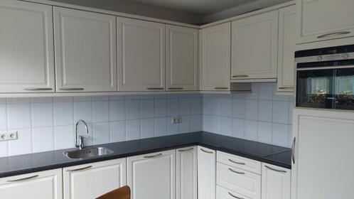 complete gebruikte keuken, Huis en Inrichting, Keuken | Complete keukens, Gebruikt, Hoekkeuken, Wit, Kunststof, Ophalen