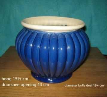 bloempot, plantenpot, prachtige, blauwe bloempot, ribbels beschikbaar voor biedingen