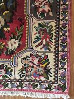 Trendy origineel Perzisch tapijt - Rozen Bakhtiar 240 x 166, Ophalen, Www.ttmwonen.nl, 150 tot 200 cm, Perzisch tapijt - trendy vloerkleed – handgeknoopt