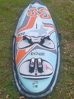 Tabou 3S 107  - incl. vinnen en boardbag, Watersport en Boten, Ophalen, Gebruikt, Minder dan 250 cm, Met vin(nen)