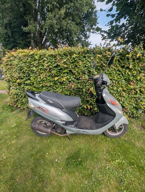 Scooter iva jet 80cc 4 takt, Fietsen en Brommers, Scooters | Overige merken, Zo goed als nieuw, Maximaal 45 km/u, Ophalen