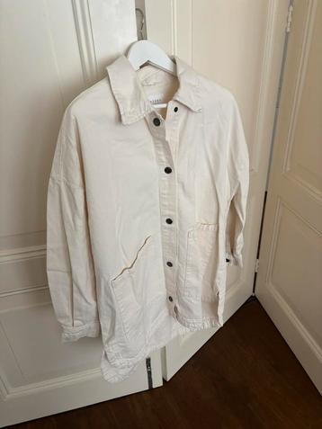 Sisters point wit denim jack,  blouse, workers jacket, M/ L beschikbaar voor biedingen