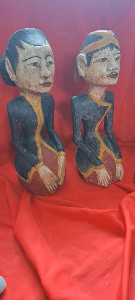 Loro Blonyo - Javaanse Houten Beelden 34 cm, Antiek en Kunst, Kunst | Beelden en Houtsnijwerken, Ophalen of Verzenden