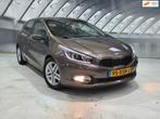 Kia Cee'd 1.6 GDI Super Pack Premium leer clima trekhaak lin, Auto's, Kia, Voorwielaandrijving, Euro 5, 135 pk, Gebruikt