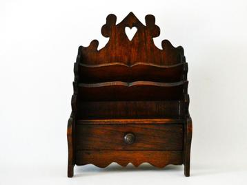 Houtgesneden buro bureau organizer brievenhouder met hartje beschikbaar voor biedingen