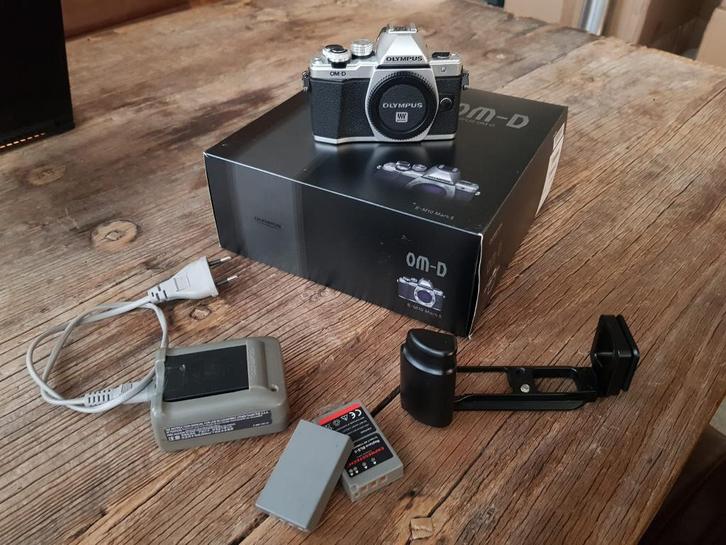 Olympus OM-D E-M10 Mark II Zilver, Audio, Tv en Foto, Fotocamera's Digitaal, Zo goed als nieuw, Compact, Olympus, Geen optische zoom